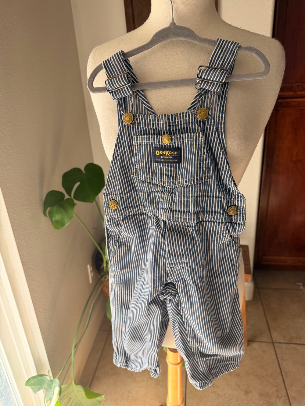 Vintage OshKosh B’Gosh Hickory Stripe Vestbak Shortalls 12-18 months